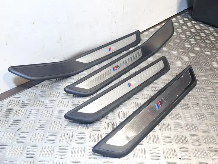 BMW 7 F01 (2008 - 2016) 51477181011 Внутренняя отделка переднего порога — фото 2