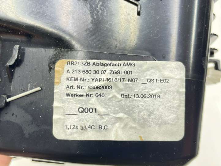 Mercedes-Benz E W213 (2016 - )  A2136803007 Держатель чашки