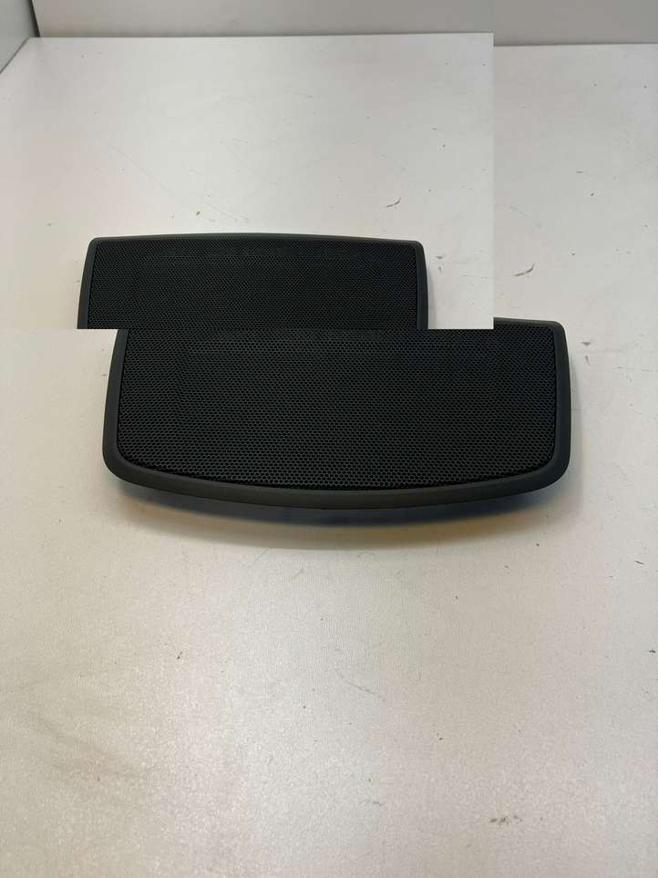 BMW 3 F30 F35 F31 (2012 - 2018)  9364839 Сабвуферная решетка