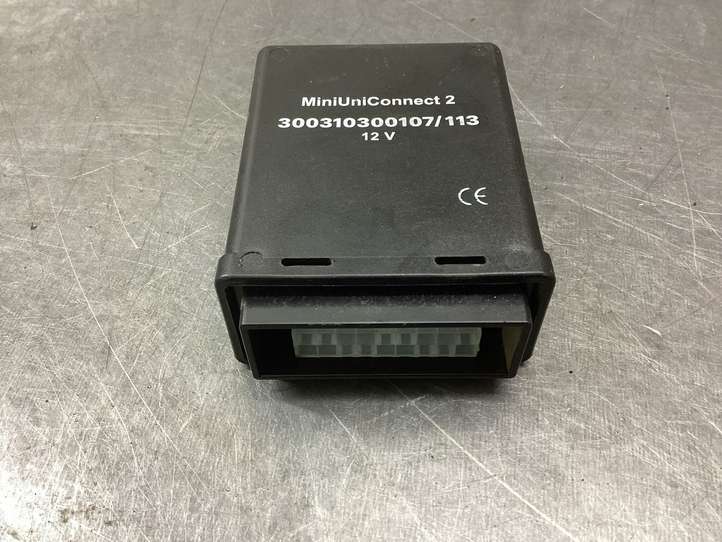 Volvo XC90 (2002 - 2006)  300310300107 Реле крюка для прицепа