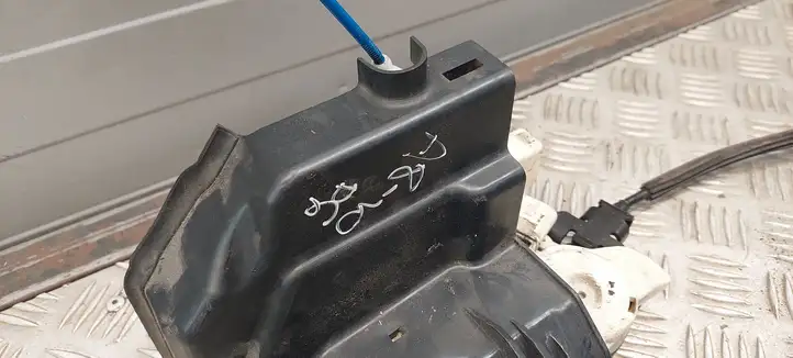 Audi A8 S8 D4 4H (2010 - 2014) 4H0839016D Замок задней двери — фото 6