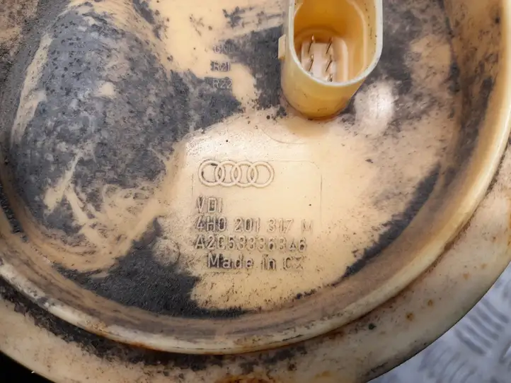 Audi A8 S8 D4 4H (2010 - 2014) 4H0201317M Датчик уровня топлива — фото 3