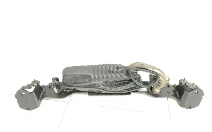 BMW 5 G30 G31 (2016 - )  6888018 Комплект крюка