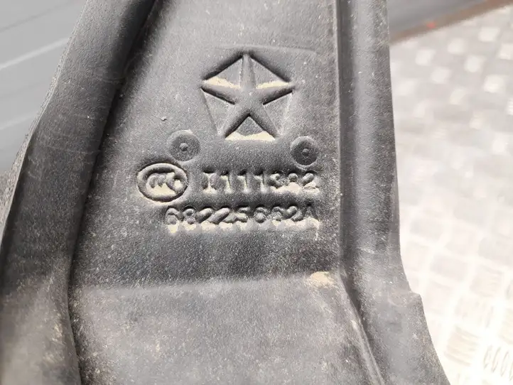 Chrysler Pacifica (2016 - ) 68225662A Абсорбер крыла — фото 6