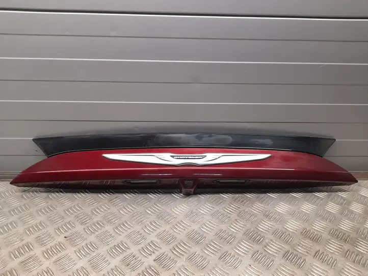 Chrysler Pacifica (2016 - ) 6NX37TRMA Подсветка номера — фото 3