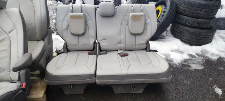 Chrysler Pacifica (2016 - ) Комплект салона — фото 4