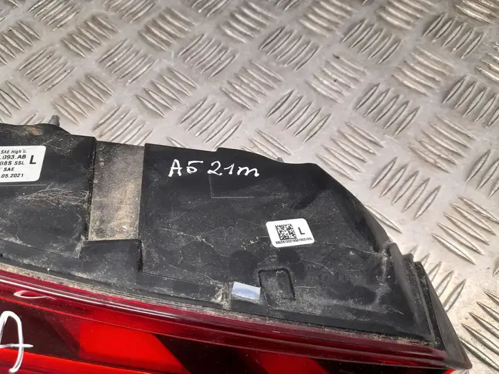 Audi A5 (2016 - ) 8W6945093AB Задний фонарь в крышке багажника — фото 6