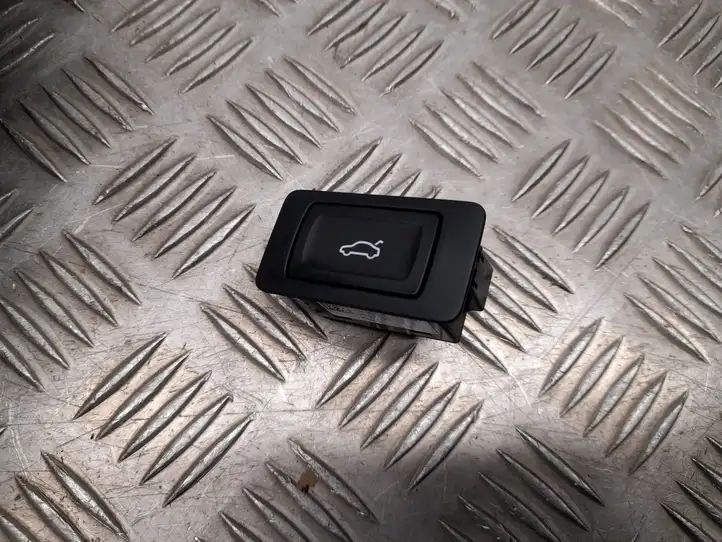 Audi A5 (2016 - ) 4G0959831C Кнопка закрытия багажника — фото 5