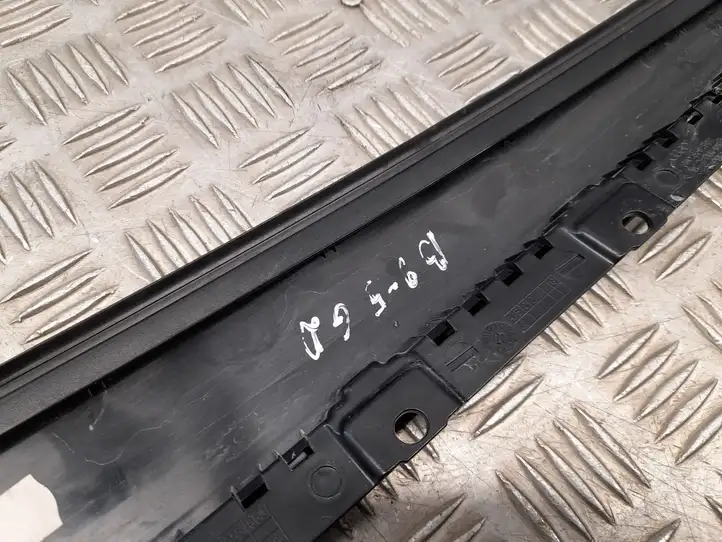 Audi A4 S4 B9 (2015 - 2019) 8W0839902 Накладка стекла задней двери — фото 3