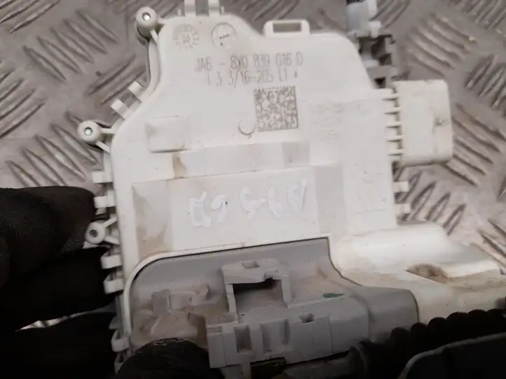 Audi A4 S4 B9 (2015 - 2019) 8X0839016D Замок задней двери — фото 2