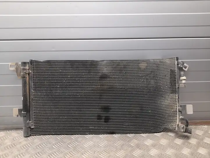 Audi A4 S4 B9 (2015 - 2019) 8W0816411 Радиатор кондиционера — фото 1