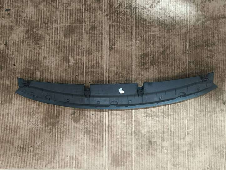 BMW 6 F12 F13 (2010 - 2018)  51467230011 Решётка в подоконнике