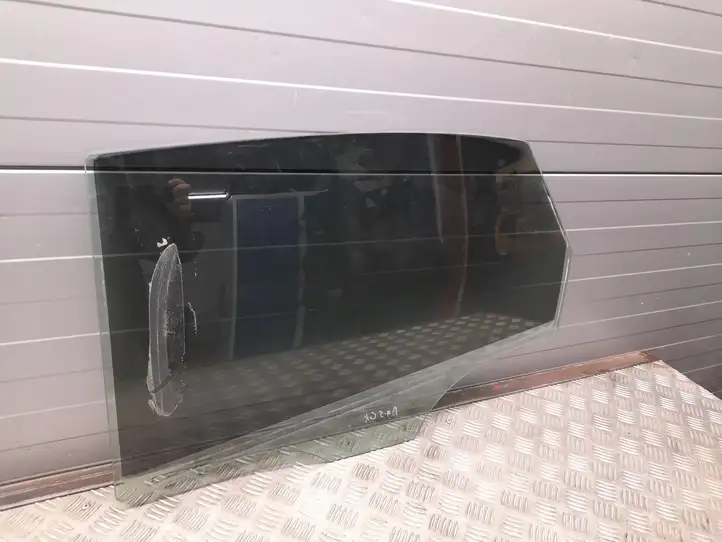 Audi A4 S4 B9 (2015 - 2019) 8W5845205 Стекло задней двери — фото 5
