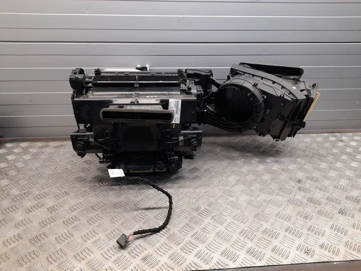 Audi A4 S4 B9 (2015 - 2019) 8W1820005C Комплект системы вентиляции салона — фото 1