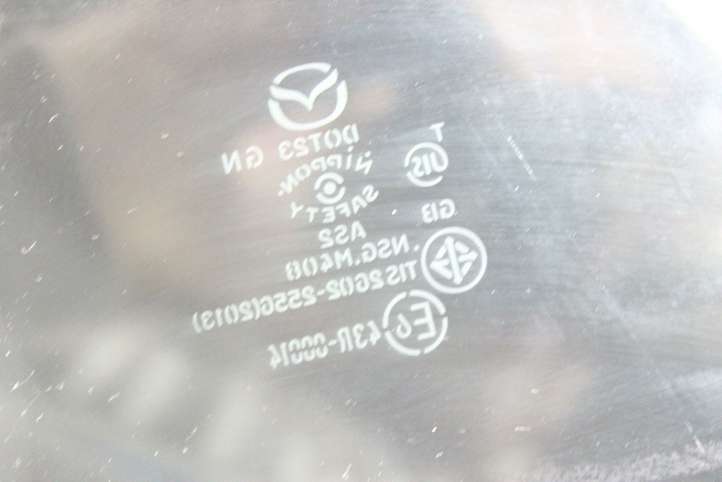 Mazda MX5 (2015 - )   Основное стекло передних дверей (двухдверного автомобиля)