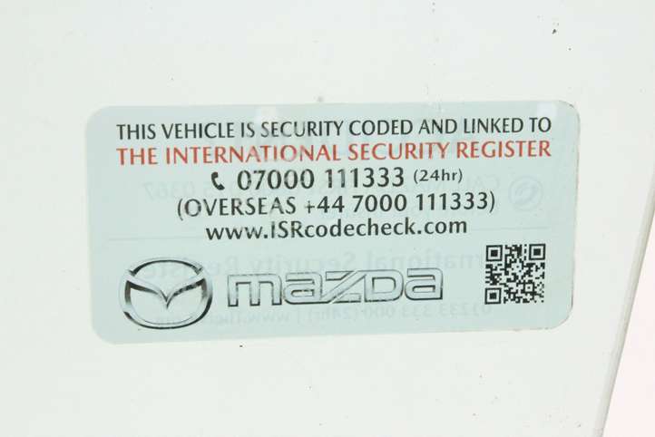 Mazda MX5 (2015 - )   Основное стекло передних дверей (двухдверного автомобиля)