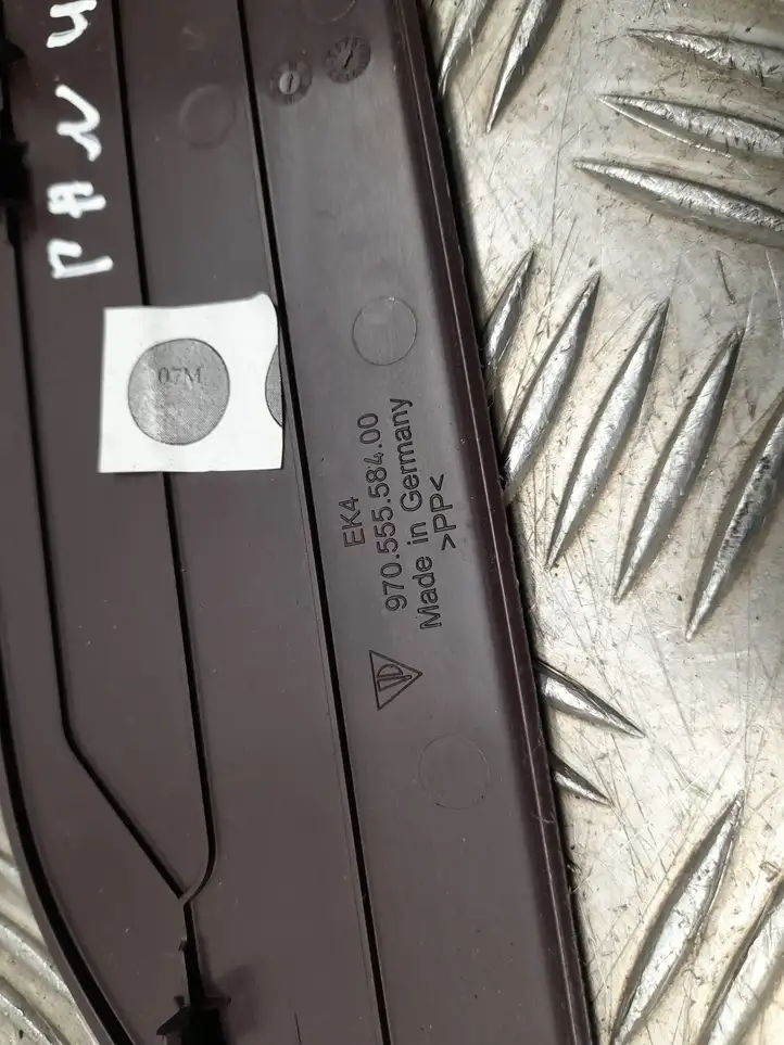 Porsche Panamera (970) (2009 - 2013) 97055558400 Прочие детали салона — фото 2