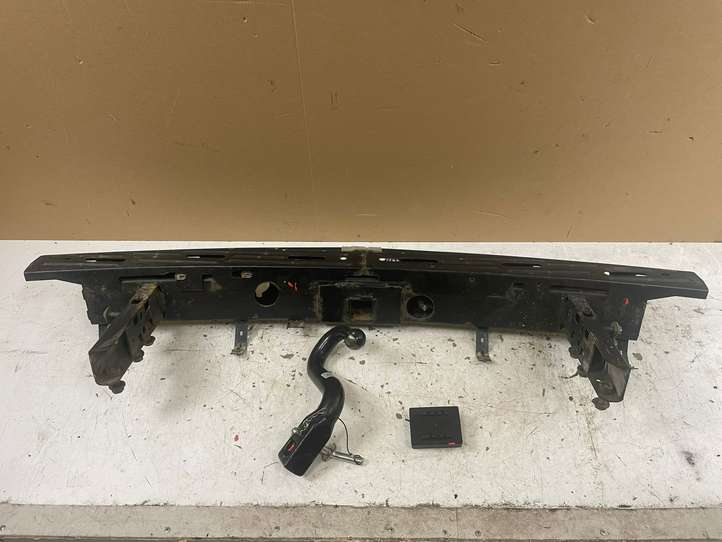 Cadillac Escalade (2014 - 2019)  13597660 Комплект крюка