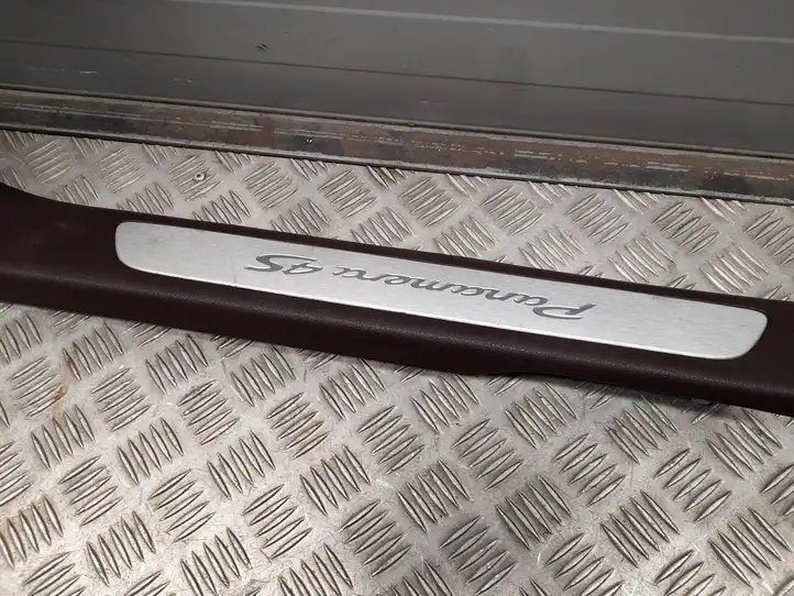 Porsche Panamera (970) (2009 - 2013) 970555518 Внутренняя отделка переднего порога — фото 5
