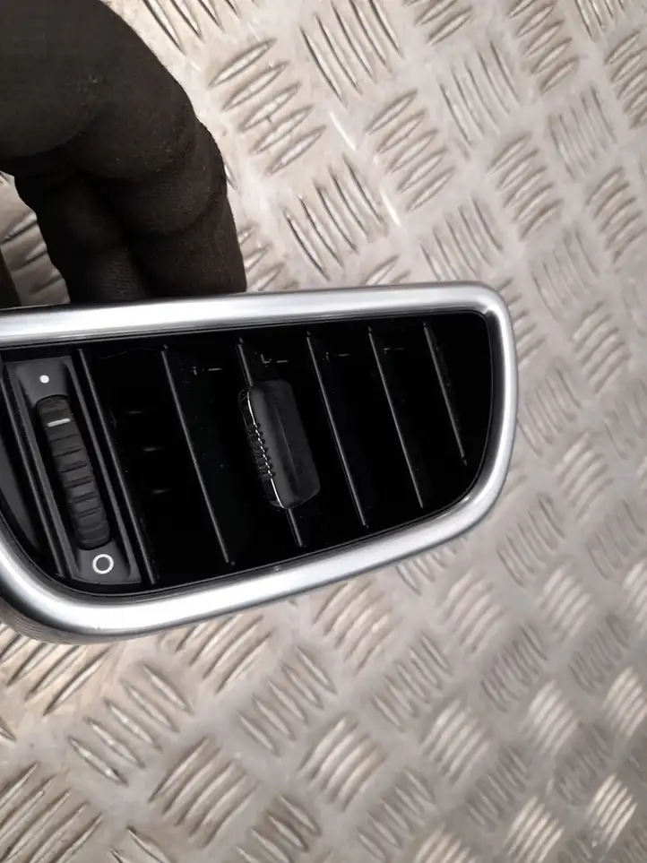 Porsche Cayenne (92A) (2011 - 2017) 7P5819204 Задний воздушный дефлектор — фото 3