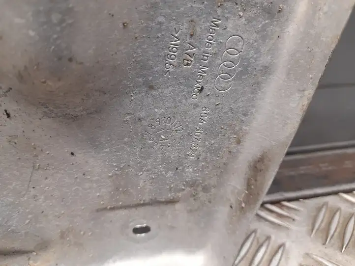 Audi Q5 SQ5 (2017 - ) 80A807329B Другая часть кузова — фото 4
