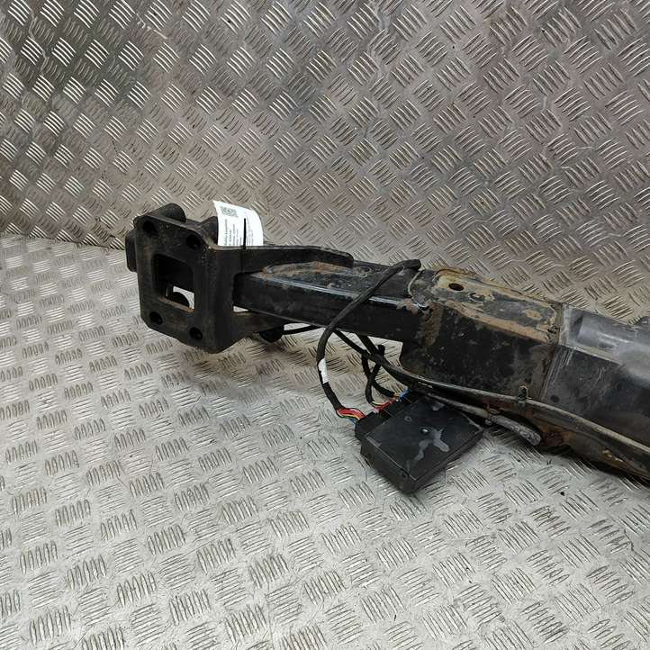Audi Q7 (2005 - 2009)  4L0803921AD Комплект крюка