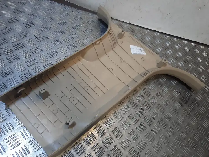 Audi A7 S7 4G (2010 - 2014) 4G8867239B Нижняя обшивка стойки B — фото 3