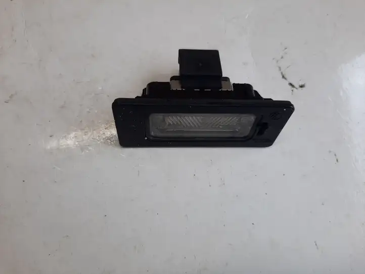 Audi A5 8T 8F (2011 - 2016) 8T0943021 Подсветка номера — фото 1