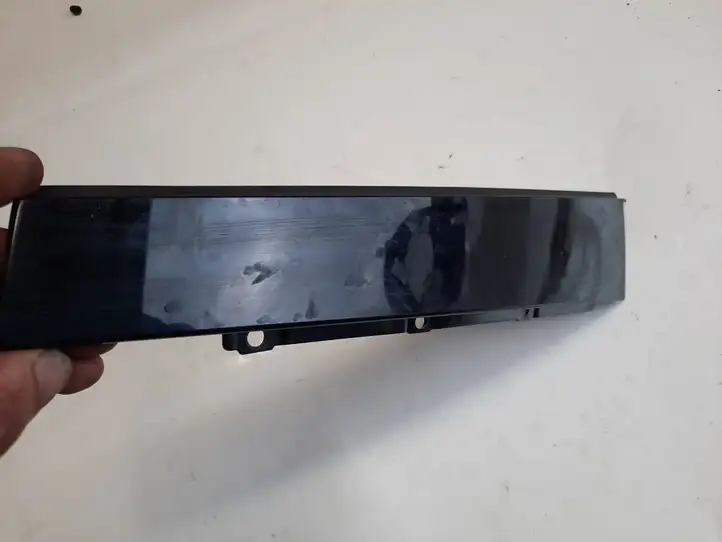 Audi A4 S4 B9 (2015 - 2019) 8W0839902 Накладка стекла задней двери — фото 2