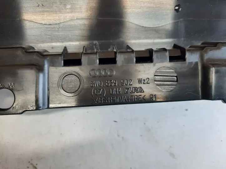 Audi A4 S4 B9 (2015 - 2019) 8W0839902 Накладка стекла задней двери — фото 4