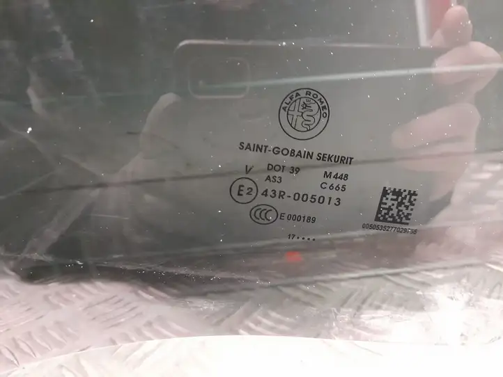 Alfa Romeo Stelvio Type 949 (2017 - ) 50535277 Стекло задней двери — фото 5