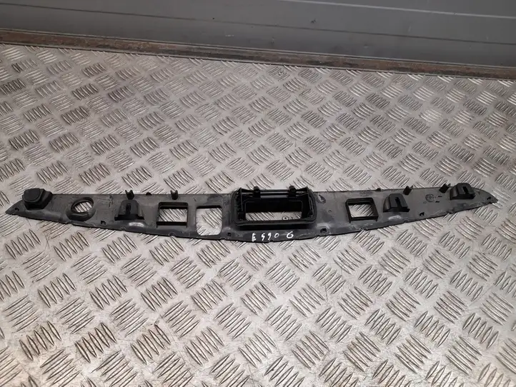 Mercedes-Benz E A207 (2010 - 2017) A2077500100 Подсветка номера — фото 6