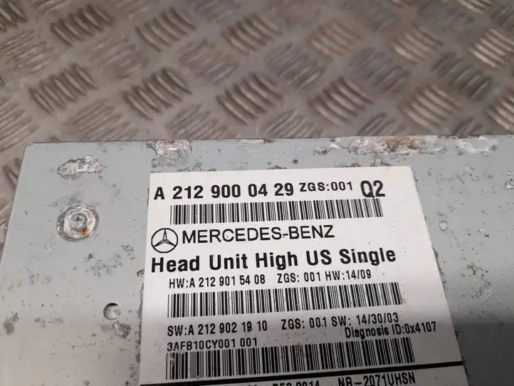 Mercedes-Benz E A207 (2010 - 2017) A2129000429 Магнитола / мультимедийная система — фото 2