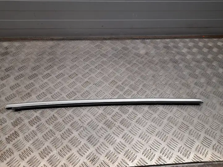Mercedes-Benz E A207 (2010 - 2017) A2076701300 Облицовка заднего бокового стекла — фото 5