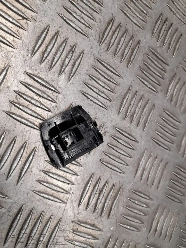 Audi A8 S8 D4 4H (2010 - 2014) 4H0907539 Датчик света — фото 4