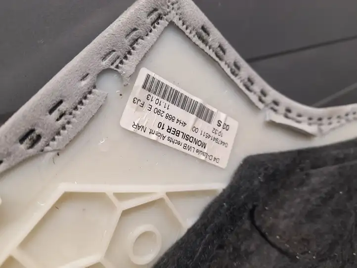Audi A8 S8 D4 4H (2010 - 2014) 4H4868290E Верхняя обшивка стойки D — фото 3