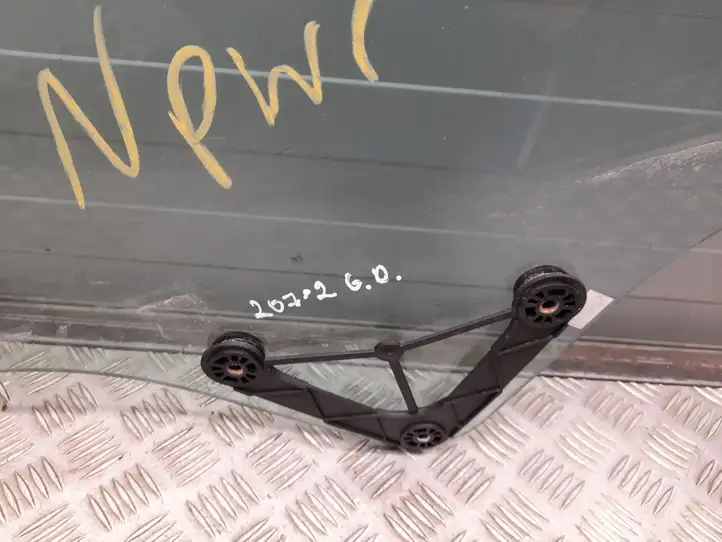 Mercedes-Benz E A207 (2010 - 2017) 43R00050 Заднее боковое стекло — фото 2