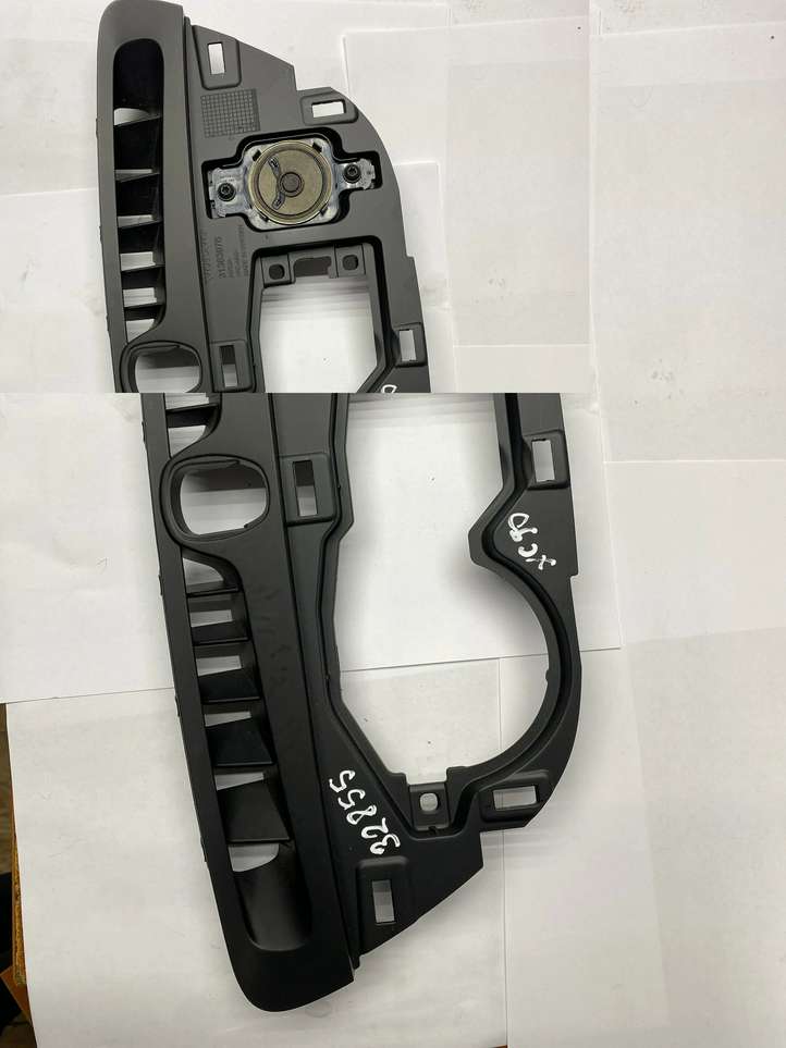 Volvo XC90 (2014 - 2019)  31363976 Рамка центрального динамика