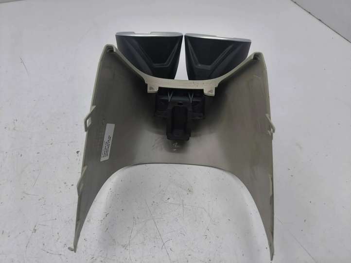 BMW i3 (2013 - )  9292462 Держатель чашки