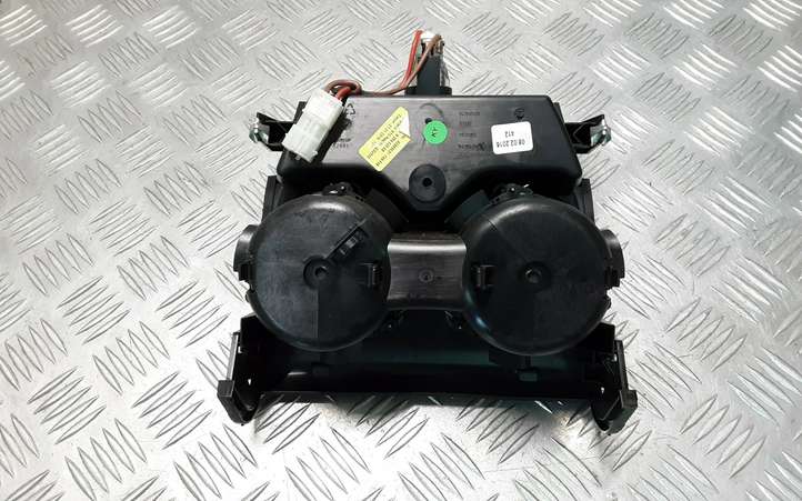 BMW X1 F48 F49 (2015 - 2022)  9299529 Держатель чашки