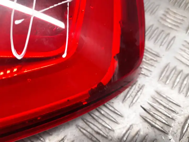 Audi A3/S3 8V (2012 - 2016) 8V5945096C Задний фонарь в кузове — фото 4