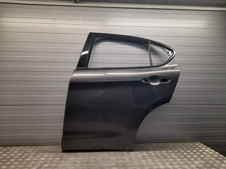 Alfa Romeo Stelvio Type 949 (2017 - ) Задняя дверь — фото 1