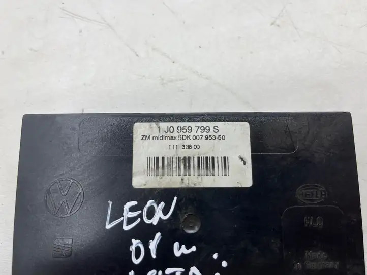 Seat Leon (1M) (1998 - 2006) 1J0959799S Модуль комфорта — фото 4
