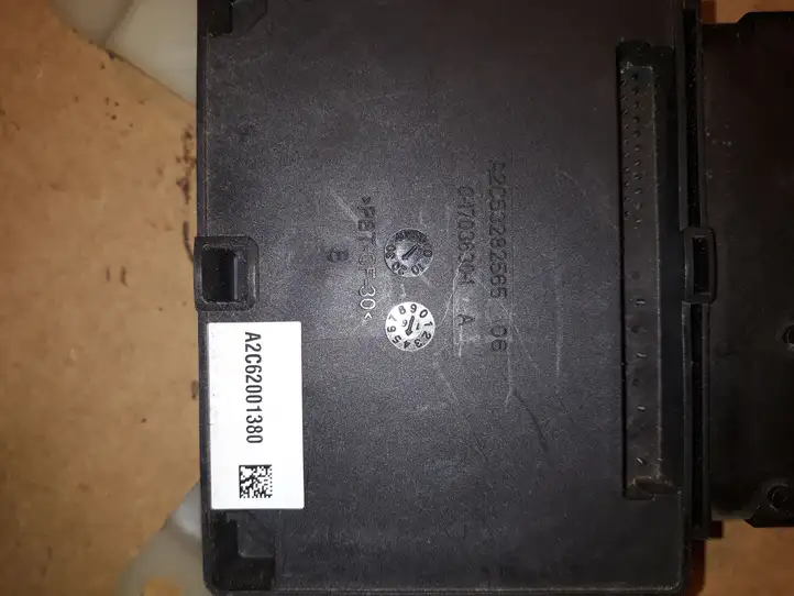 Volvo XC60 (2013 - 2017) A2C53282565 Блок управления тормозной системой — фото 3