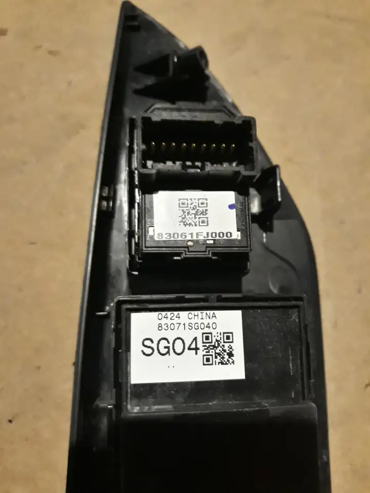 Subaru Forester SJ (2013 - 2018) 83071SG040 Блок кнопок стеклоподъемников — фото 2