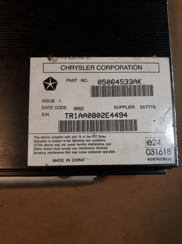 Jeep Grand Cherokee (2010 - 2021) 05064533AK Усилитель звука — фото 4