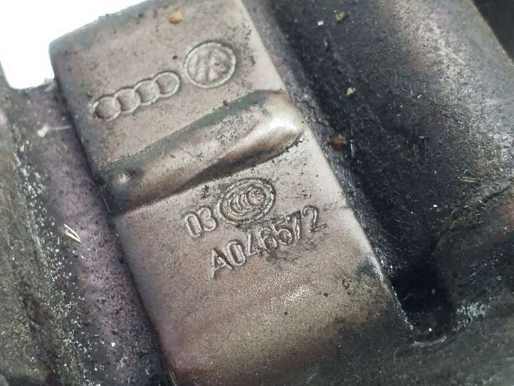 Seat Exeo (3R) (2008 - 2013)  A046572 Нижняя петля задней двери