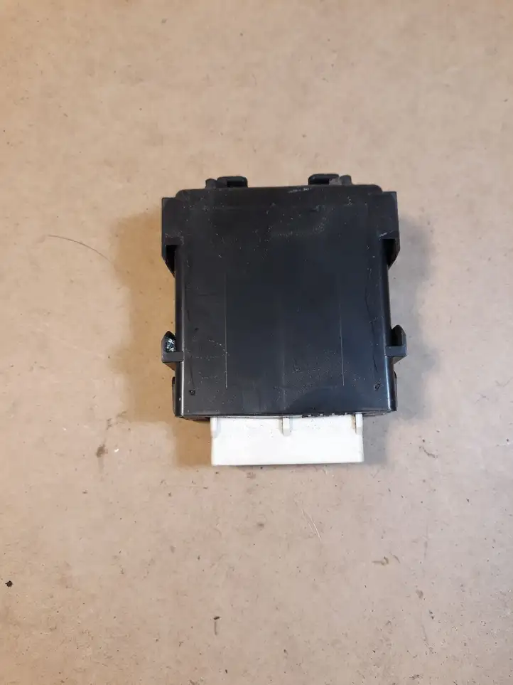 Toyota RAV 4 (XA40) (2012 - 2018) 8594042030 Реле стеклоочистителей — фото 2