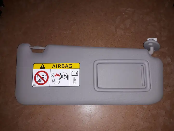 Toyota RAV 4 (XA40) (2012 - 2018) TW23278010 Солнцезащитный козырек — фото 1