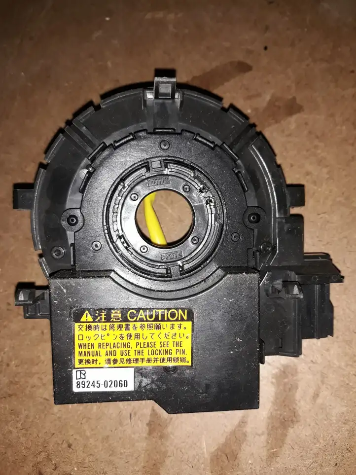 Toyota Auris E180 (2012 - 2018) 8924502060 Контактное кольцо SRS — фото 1